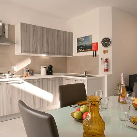 公寓 Camelia Seaview 1 Bd In St Paul Bay - Happy 圣保罗湾城