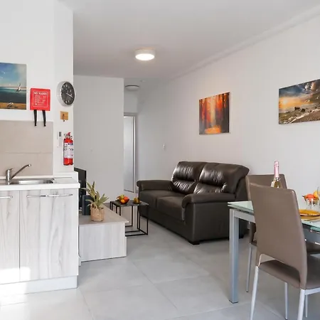 Appartement Camelia Seaview 1 Bd In St Paul Bay - Happy *