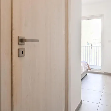 Camelia Seaview 1 Bd In St Paul Bay - Happy Appartement St. Paul's Bay