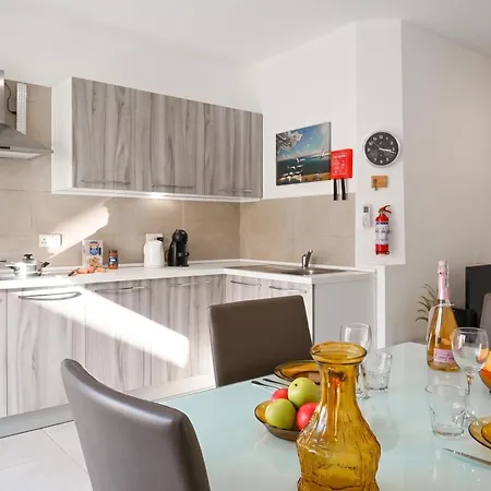 Appartement Camelia Seaview 1 Bd In St Paul Bay - Happy St. Paul's Bay